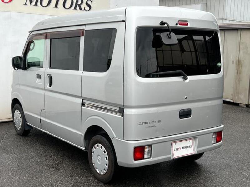 MINICAB VAN