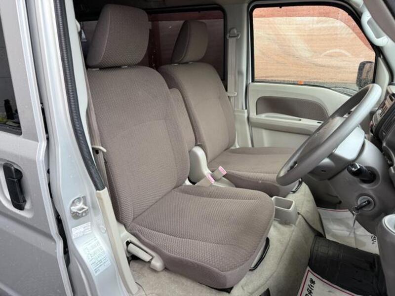 MINICAB VAN