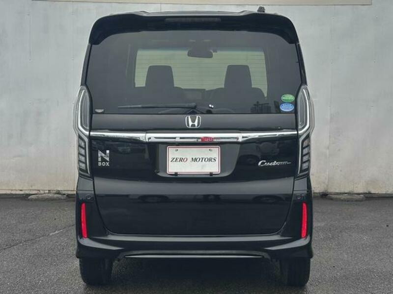 N BOX CUSTOM