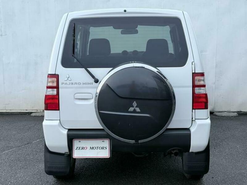 PAJERO MINI