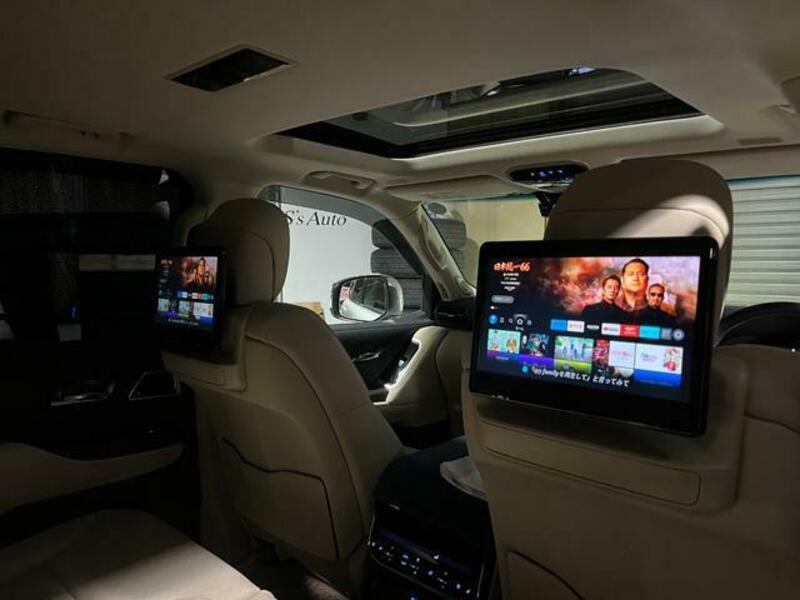 LAND CRUISER
