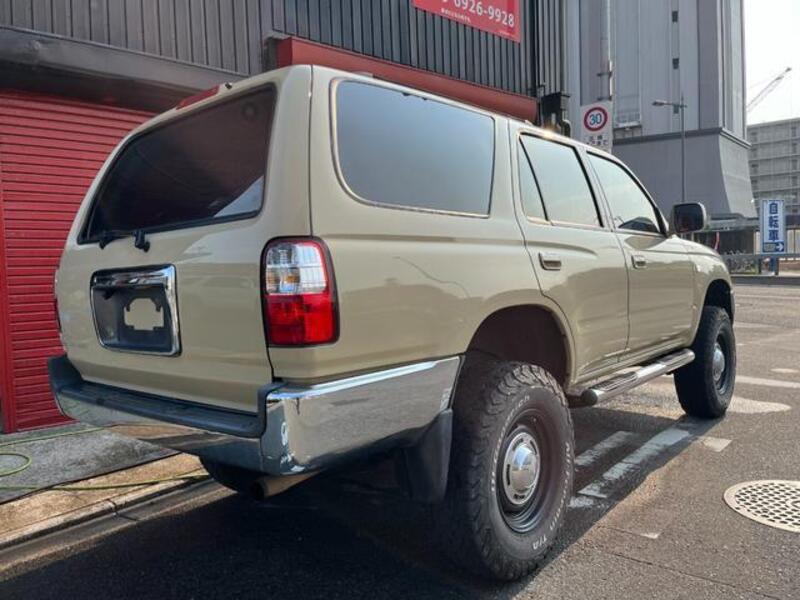 HILUX SURF
