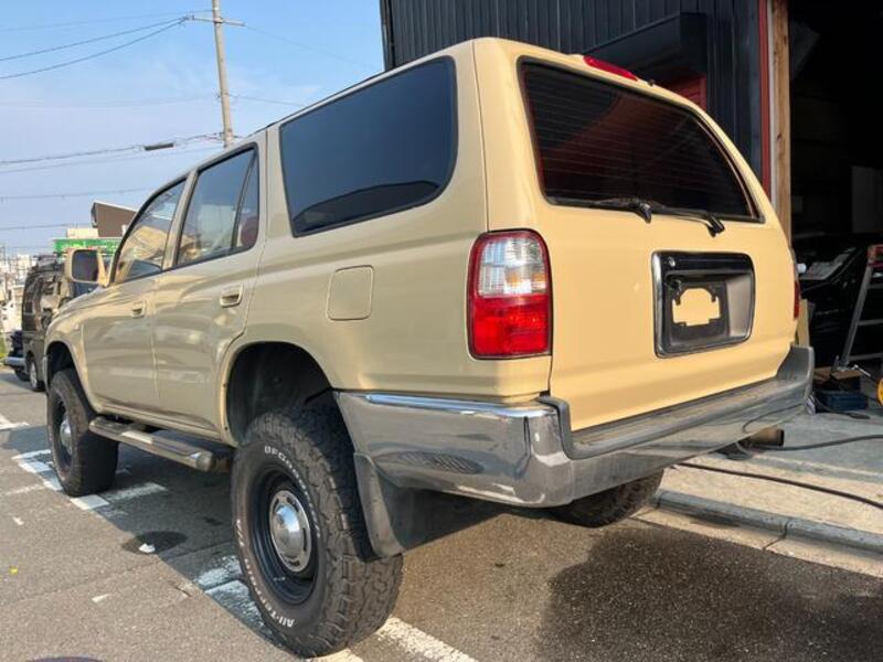 HILUX SURF