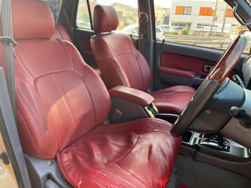 HILUX SURF
