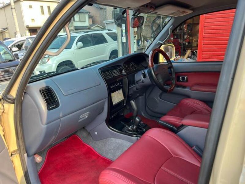 HILUX SURF