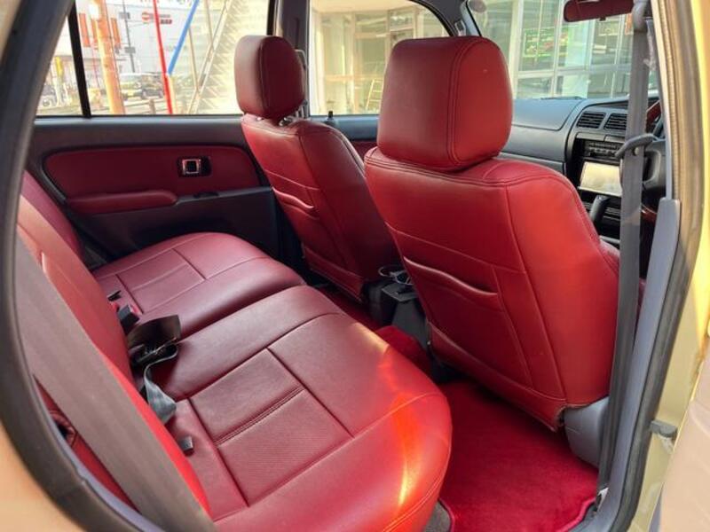 HILUX SURF