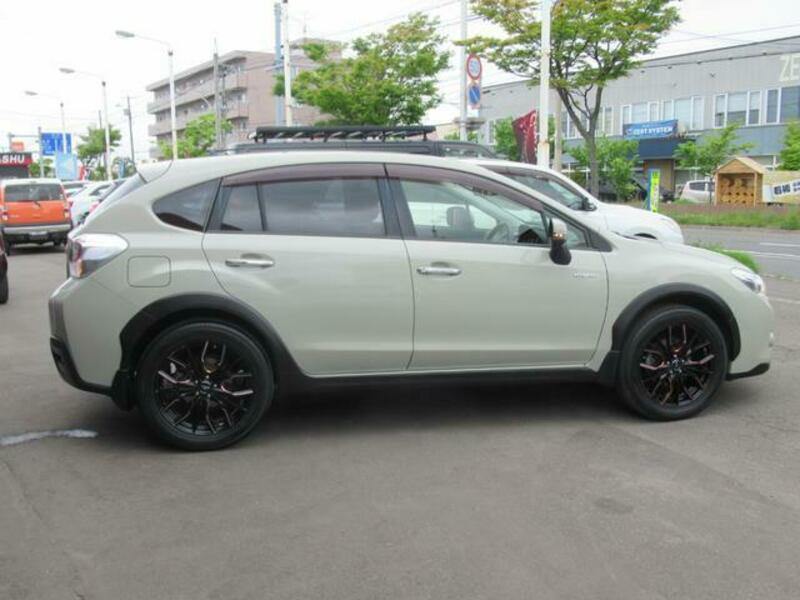 XV HYBRID