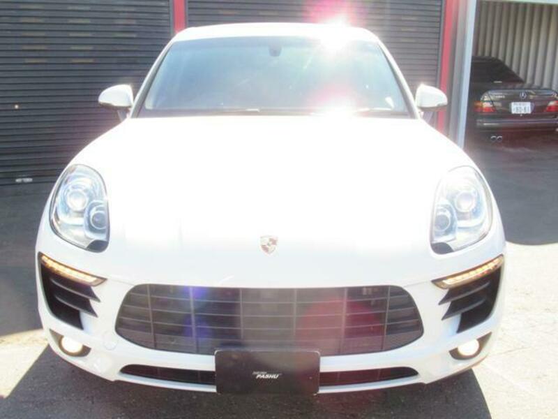 MACAN