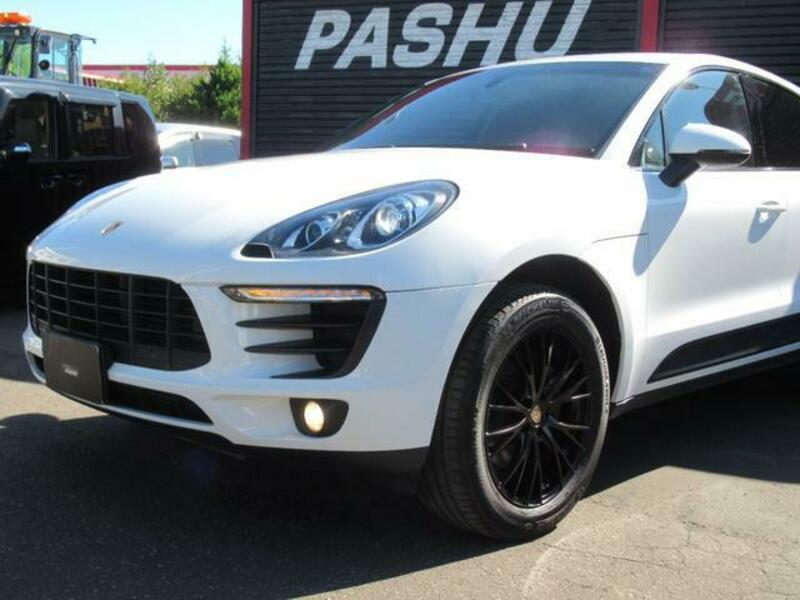 MACAN