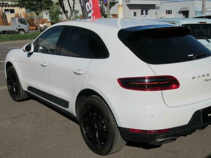 MACAN