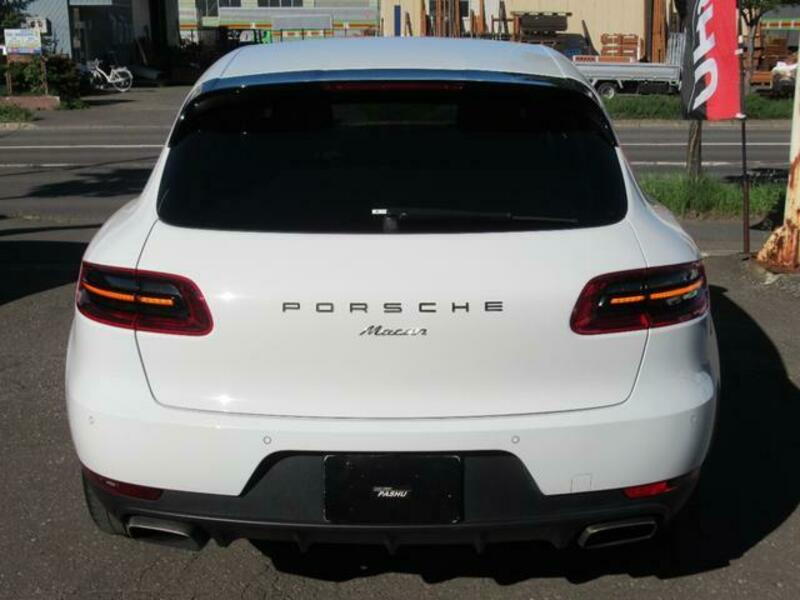 MACAN