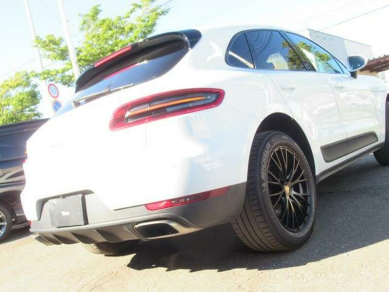 MACAN