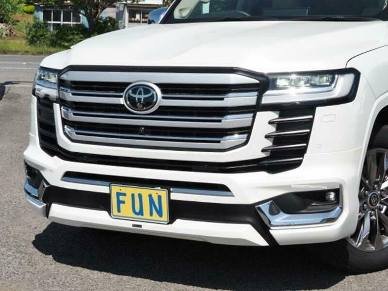 LAND CRUISER