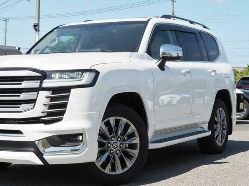 LAND CRUISER