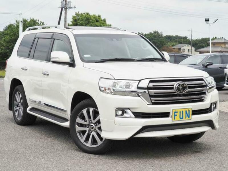 LAND CRUISER