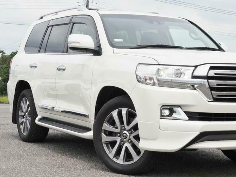 LAND CRUISER