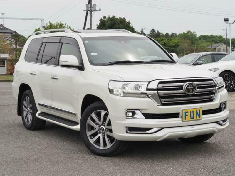 LAND CRUISER