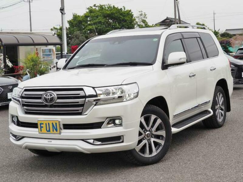 LAND CRUISER