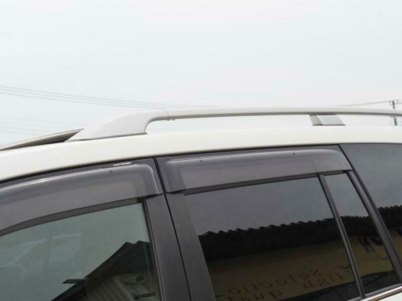 LAND CRUISER