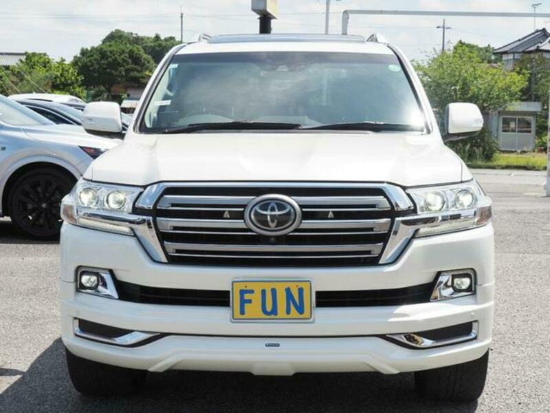 LAND CRUISER