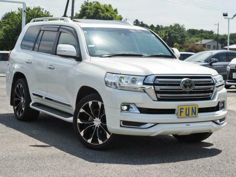 LAND CRUISER