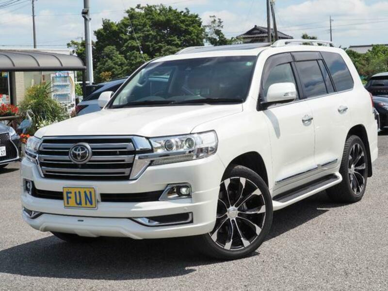 LAND CRUISER