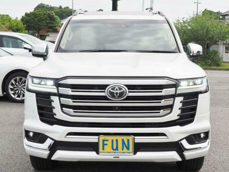 LAND CRUISER