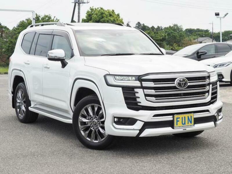 LAND CRUISER