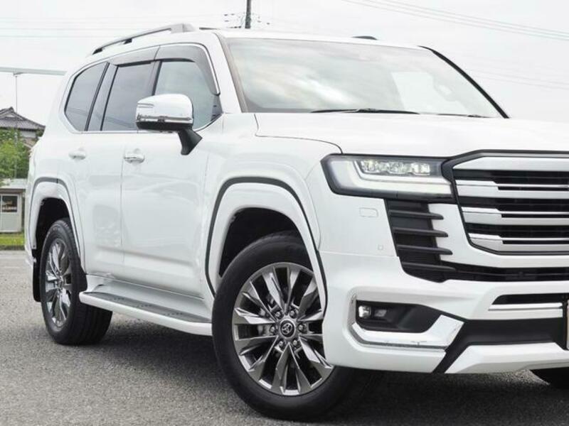 LAND CRUISER