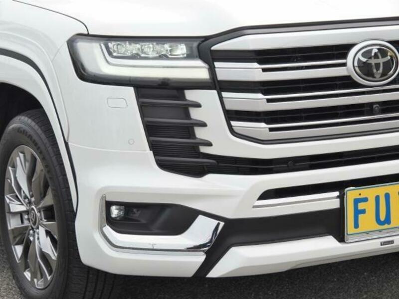 LAND CRUISER