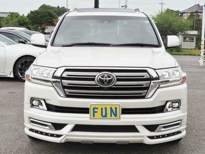 LAND CRUISER
