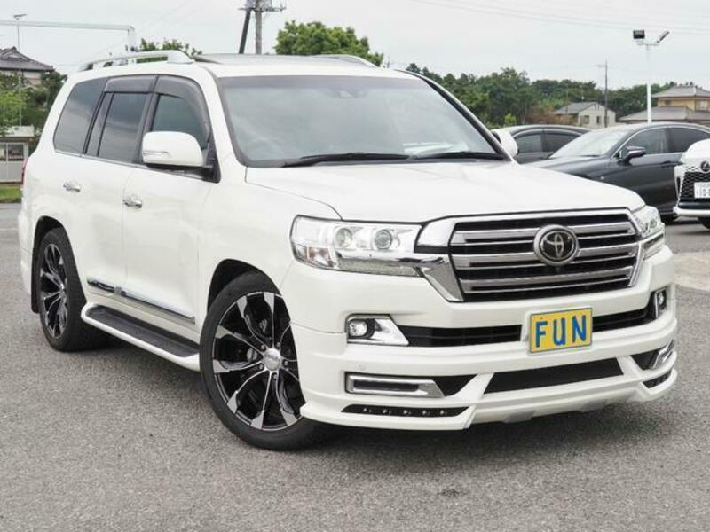 LAND CRUISER