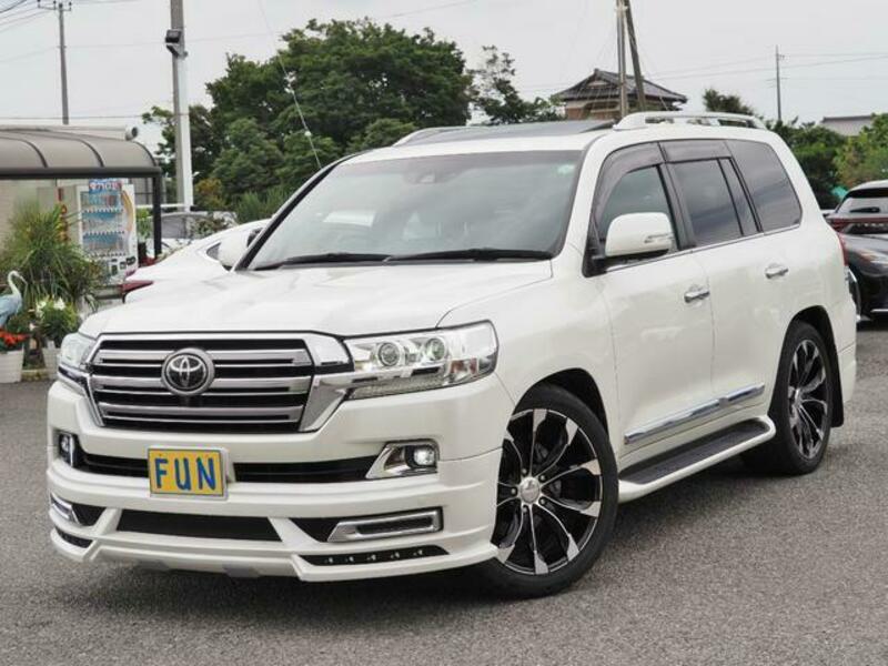 LAND CRUISER