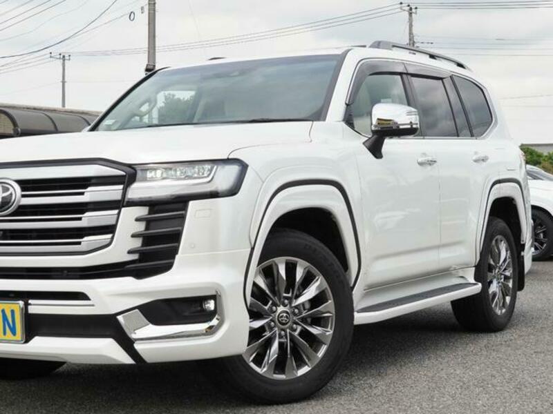 LAND CRUISER