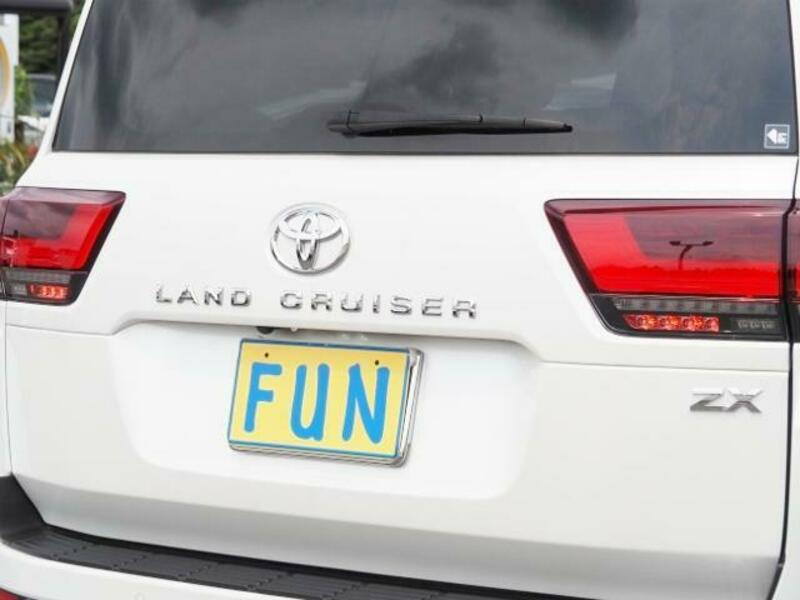 LAND CRUISER