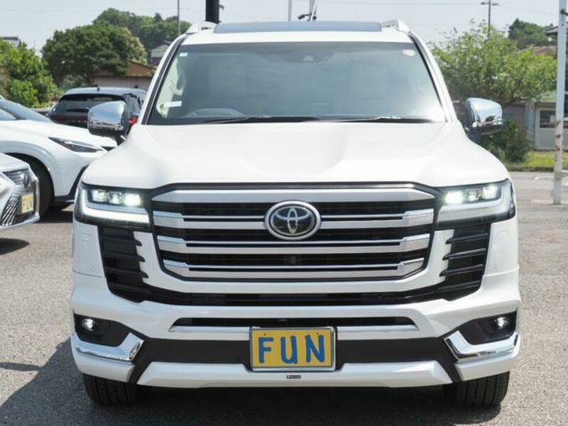LAND CRUISER