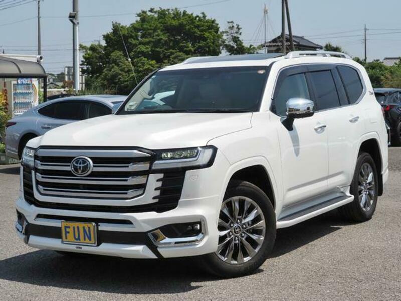 LAND CRUISER