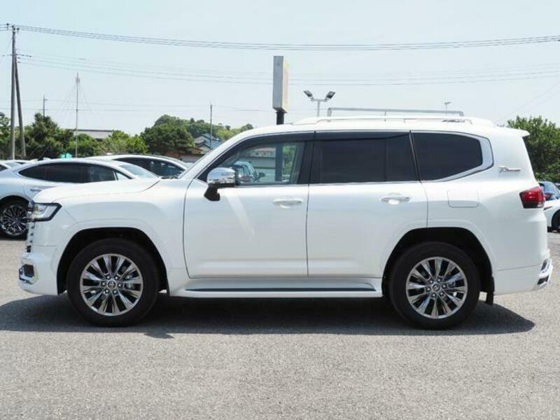 LAND CRUISER