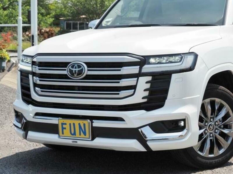 LAND CRUISER