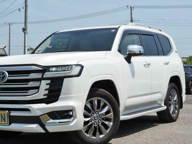 LAND CRUISER