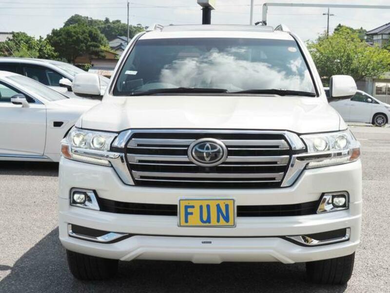 LAND CRUISER