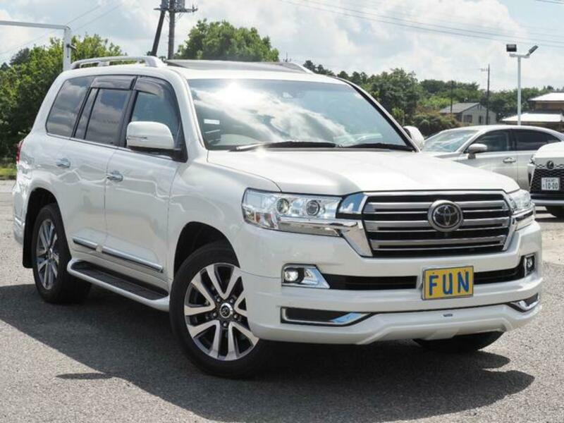 LAND CRUISER