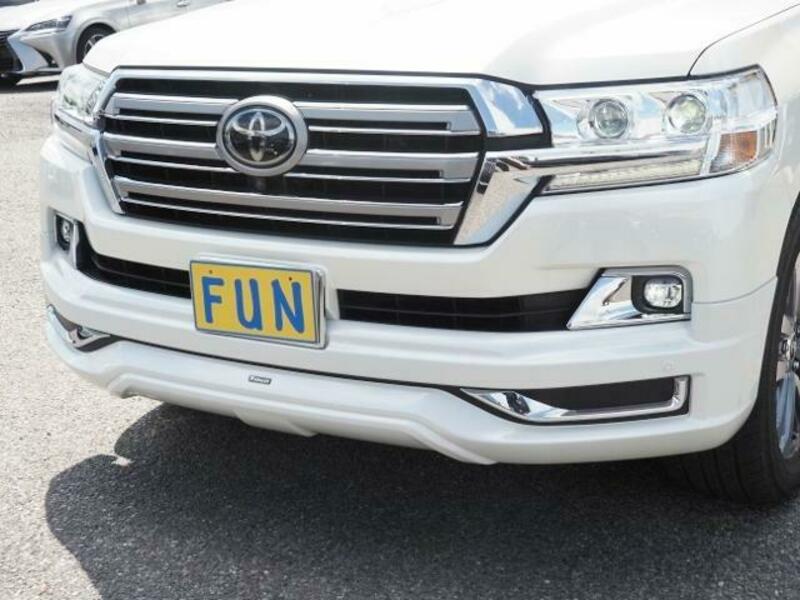 LAND CRUISER