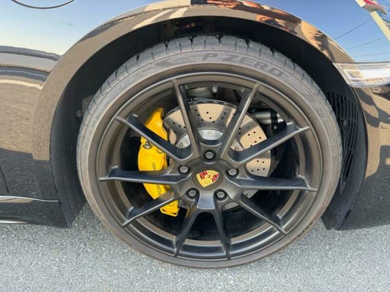 718 CAYMAN