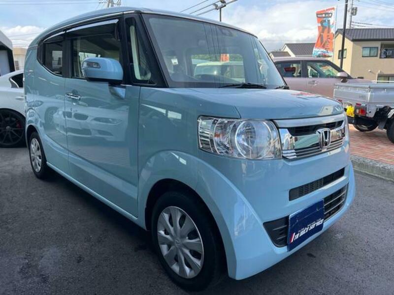 HONDA N BOX SLASH