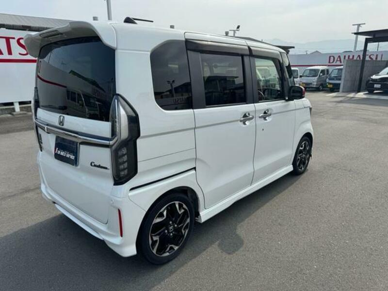 N BOX CUSTOM