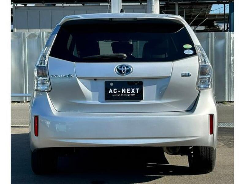 PRIUS ALPHA