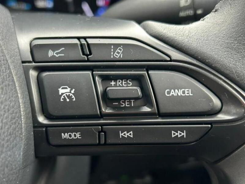 YARIS CROSS
