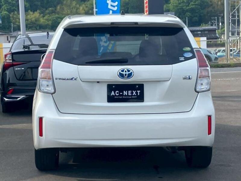 PRIUS ALPHA