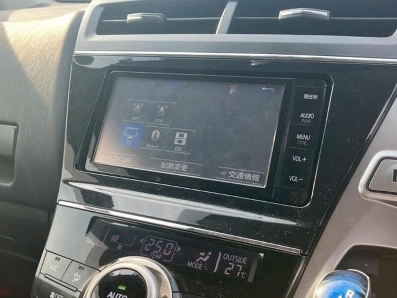 PRIUS ALPHA